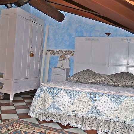 B And B Della Mimosa Ντεζεντσάνο ντελ Γκάρντα Εξωτερικό φωτογραφία